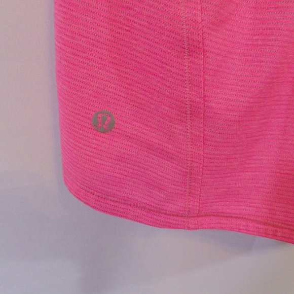 lululemon Womens Tank top,ruched back m/L no tags, w/flaws - Picture 5 of 5